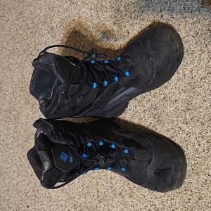 Columbia youth winter boots